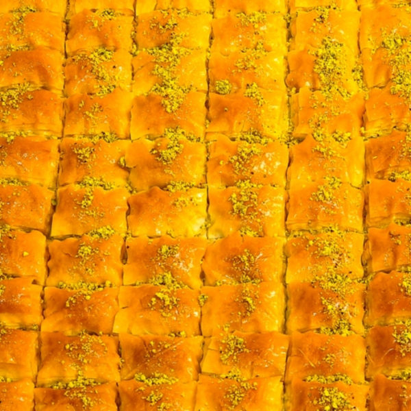 Baklawa tradycyjna z orzechami pistacjowymi 1kg SAMIRA